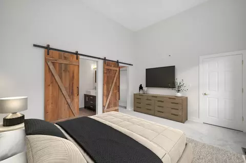 Bedroom - 1026 W Monroe St, Chicago, IL 60607 photo 3 of 5
