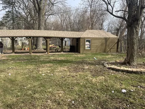 Exterior - 15821 Whipple Ave, Markham, IL 60428 photo 3 of 6