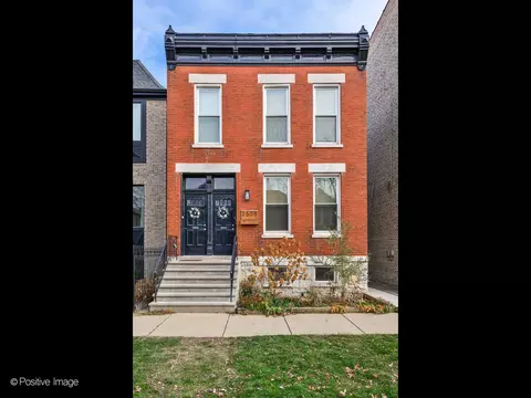 2505 N Artesian Ave, Chicago, IL 60647