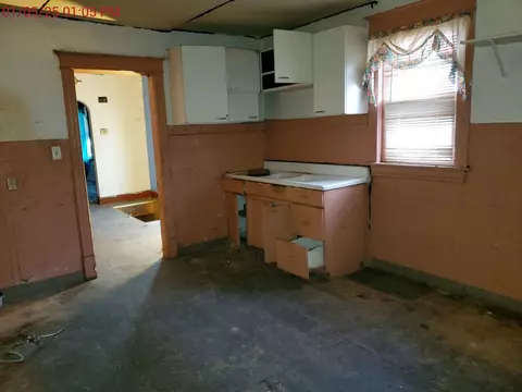 123 W 104th Pl, Chicago, IL 60628 photo 8