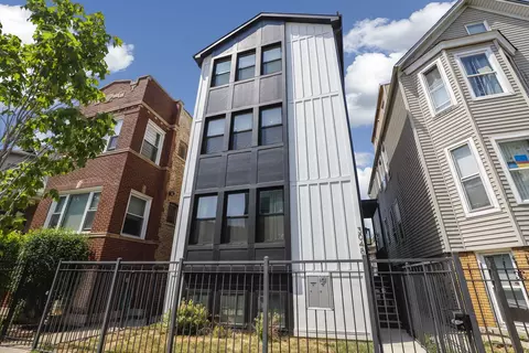 3048 W Lyndale St #2, Chicago, IL 60647