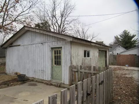 7 N Main St, Henning, IL 61848 photo 13