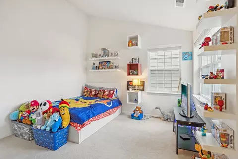 Bedroom - 1246 Falcon Ridge Dr, Elgin, IL 60124 photo 3 of 3