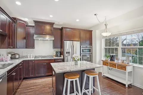 Kitchen - 1246 Falcon Ridge Dr, Elgin, IL 60124 photo 1 of 3