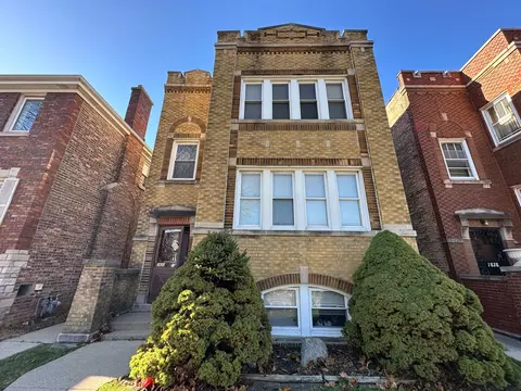 1830 Euclid Ave, Berwyn, IL 60402
