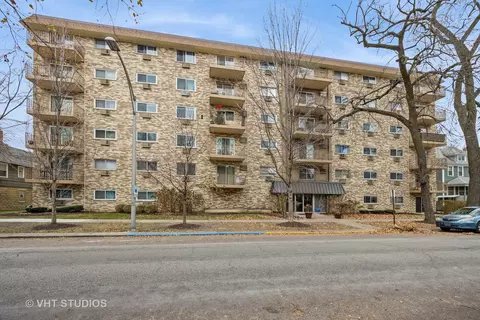 315 Marengo Ave #4D, Forest Park, IL 60130