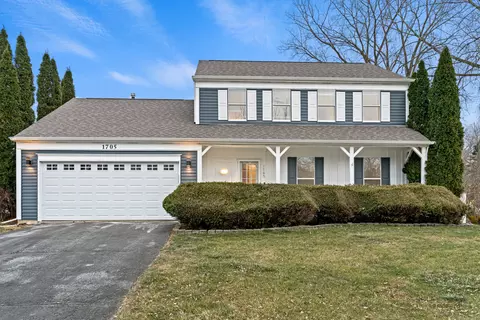 1705 Riverwood Dr, Algonquin, IL 60102