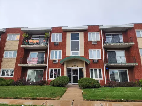 4754 W 101st St #1B, Oak Lawn, IL 60453