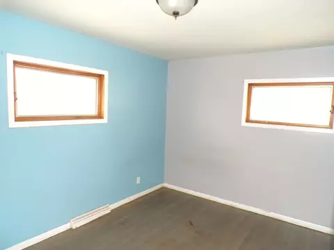 Bedroom - 17810 Burnham Ave, Lansing, IL 60438 photo 2 of 3