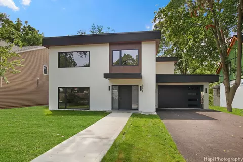 1309 Holly Ln, Deerfield, IL 60015