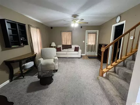 110 S Main St, Payson, IL 62360 photo 8