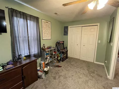 110 S Main St, Payson, IL 62360 photo 15