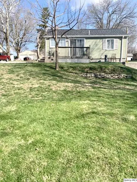138 E Church St, Mendon, IL 62351 photo 20