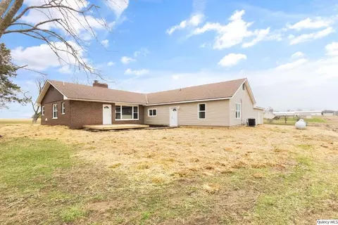 1084 Highway 61, Mendon, IL 62351 photo 6