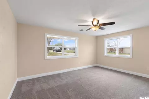 1084 Highway 61, Mendon, IL 62351 photo 13