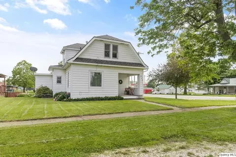 211 W Jefferson St, Camp Point, IL 62320 photo 1