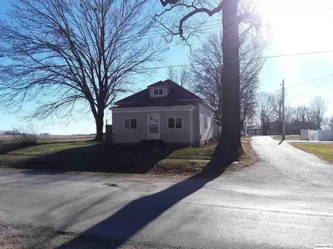 302 E Second, Versailles, IL 62378 photo 1