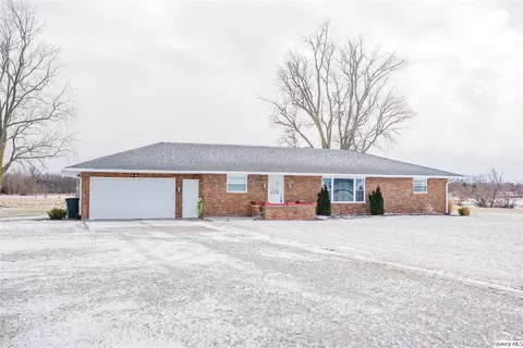 2080 Highway 24, Camp Point, IL 62320 photo 1