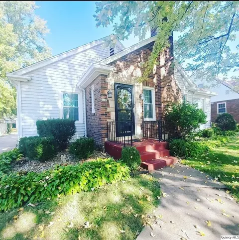 2247 Spring St, Quincy, IL 62301 photo 1