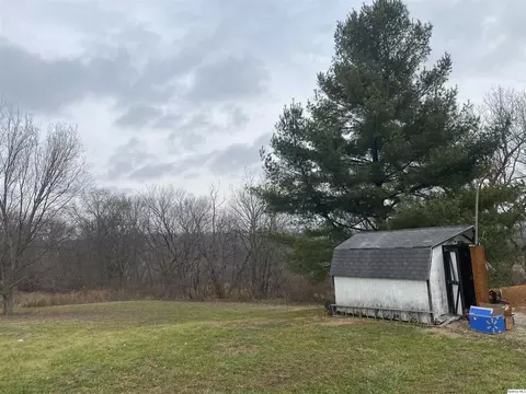 209 E Main, Ripley, IL 62353 photo 4