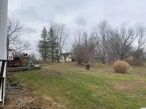 209 E Main, Ripley, IL 62353 photo 5