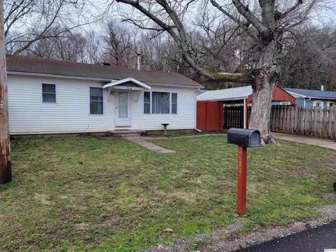 704 S 2nd, La Grange, MO 63448 photo 1