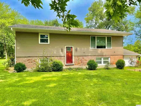 413 N Cherry St, Ewing, MO 63440 photo 1