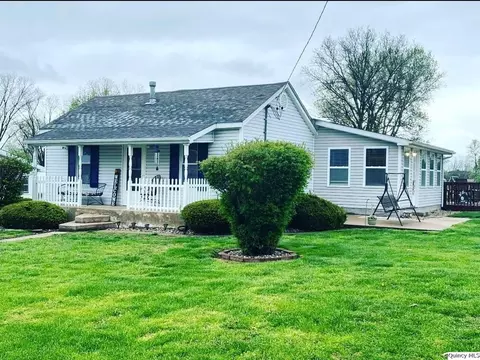 214 Smith St, Ursa, IL 62376 photo 1