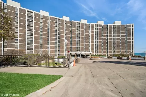1500 Sheridan Rd #1F, Wilmette, IL 60091