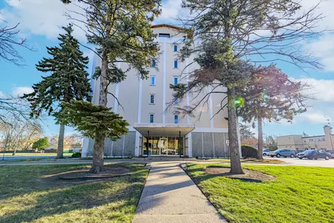 5975 N Odell Ave #4H, Chicago, IL 60631