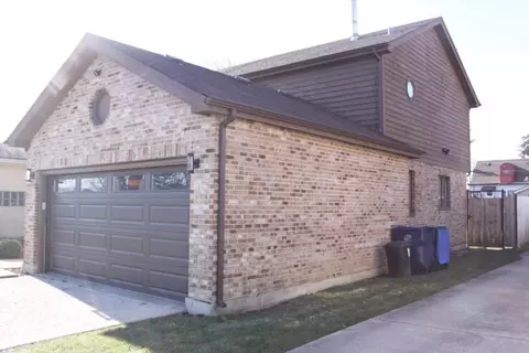Exterior - 1522 Morris Ave, Berkeley, IL 60163 photo 3 of 6