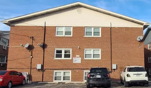 10145 W Hartford Ct #1D, Schiller Park, IL 60176