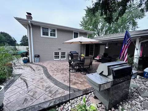 655 Cedar Ln, Bartlett, IL 60103 photo 14