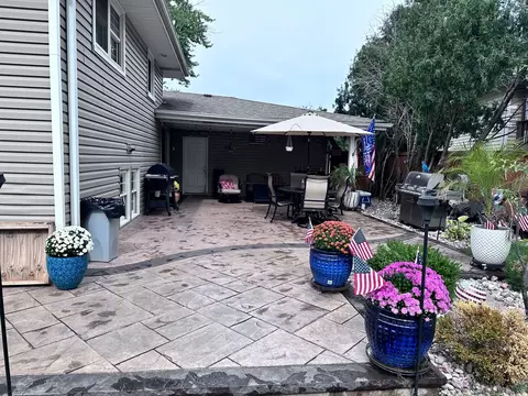 655 Cedar Ln, Bartlett, IL 60103 photo 16