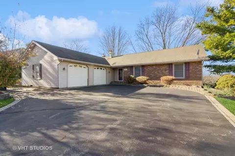 921 S Raddant Rd, Batavia, IL 60510
