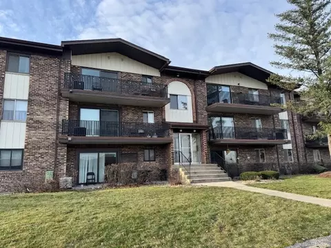 5239 James Ln S #1106, Crestwood, IL 60445