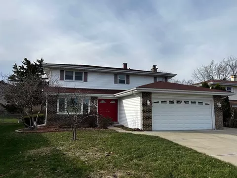 990 Alamo Ct, Carol Stream, IL 60188