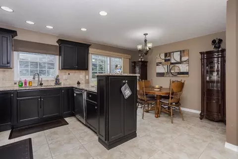 314 Fieldcrest Ct, Normal, IL 61761 photo 7