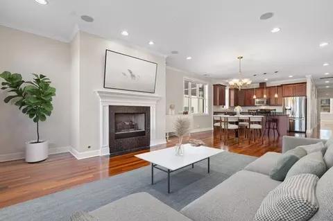 1019 W Monroe St #4E, Chicago, IL 60607 photo 4