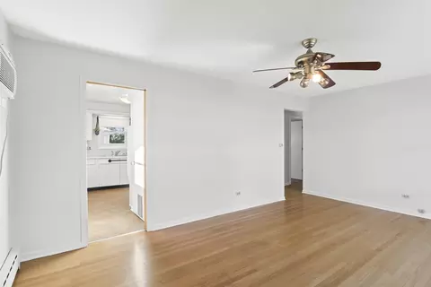 309 E Parallel St, Palatine, IL 60067 photo 5