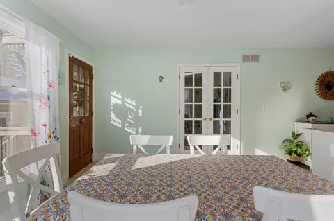1009 W Springfield Ave, Champaign, IL 61821 photo 13