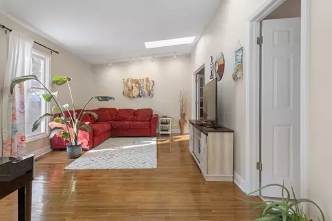 1009 W Springfield Ave, Champaign, IL 61821 photo 10