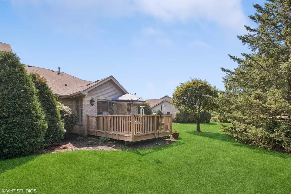 Exterior - 1129 Amber Dr, Lemont, IL 60439 photo 4 of 4