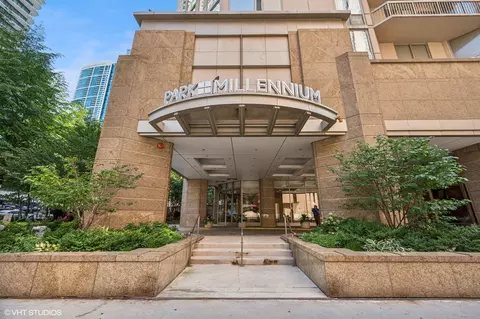 222 N Columbus Dr #3304, Chicago, IL 60601