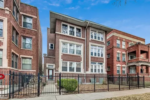 4542 S Ellis Ave #3, Chicago, IL 60653