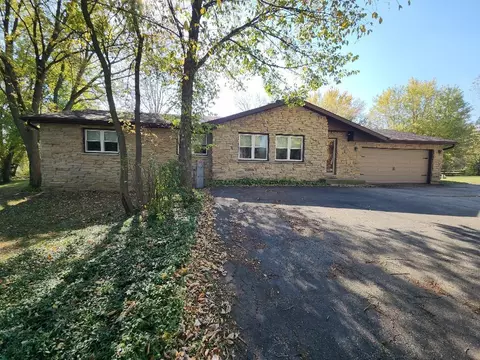 5911 Il Route 173, Richmond, IL 60071