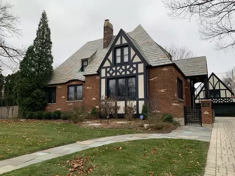 330 Blackstone Ave, La Grange, IL 60525
