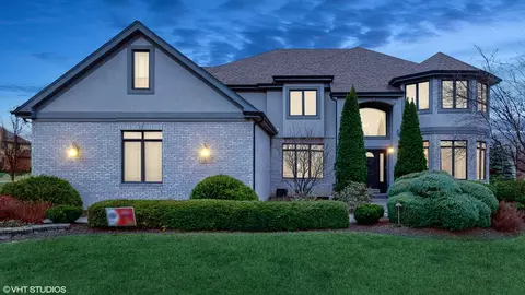 1443 Selkirk St, Flossmoor, IL 60422