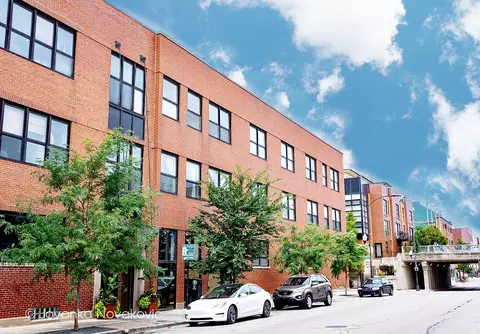 1728 N Damen Ave #112, Chicago, IL 60647
