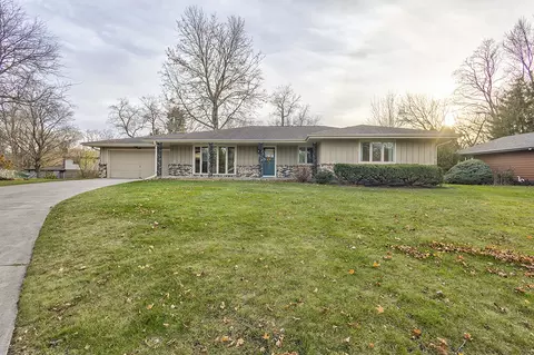 4699 Brougham Dr, Rockford, IL 61114